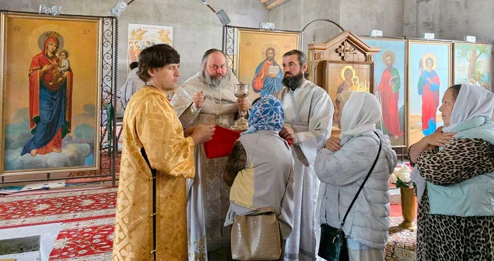 Епископ Бобруйский и Быховский Серафим возглавил Божественную литургию в Прощанской пустыни в честь праздника Преображения Господня
