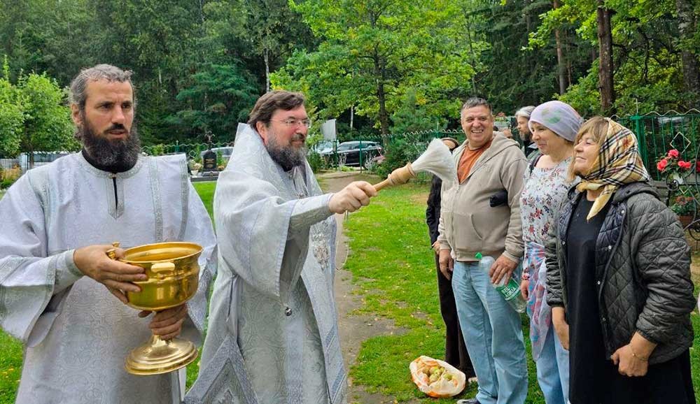 Епископ Бобруйский и Быховский Серафим возглавил Божественную литургию в Прощанской пустыни в честь праздника Преображения Господня