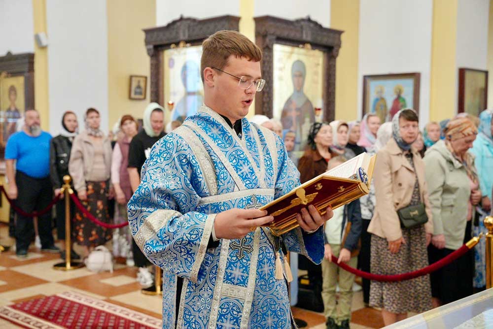 Епископ Бобруйский и Быховский Серафим возглавил Божественную литургию в Никольском кафедральном соборе Бобруйска в праздник Успения Пресвятой Богородицы