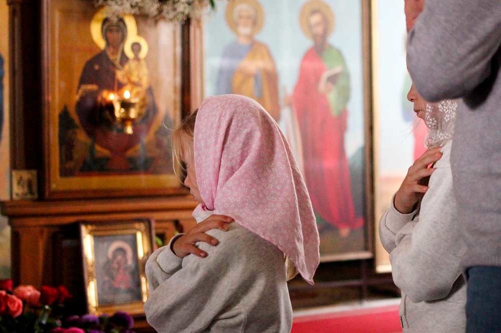 Епископ Бобруйский и Быховский Серафим возглавил Божественную литургию в Прощанской пустыни в честь праздника Спас на Убрусе