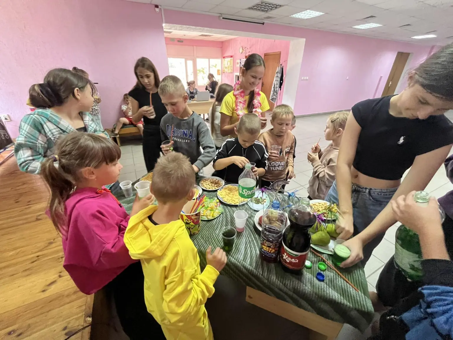 Лимонные костюмы, конкурсы и мастер-классы: в СДК Воротыни Бобруйского района прошла детская &laquo;Лимонадная вечеринка&raquo;