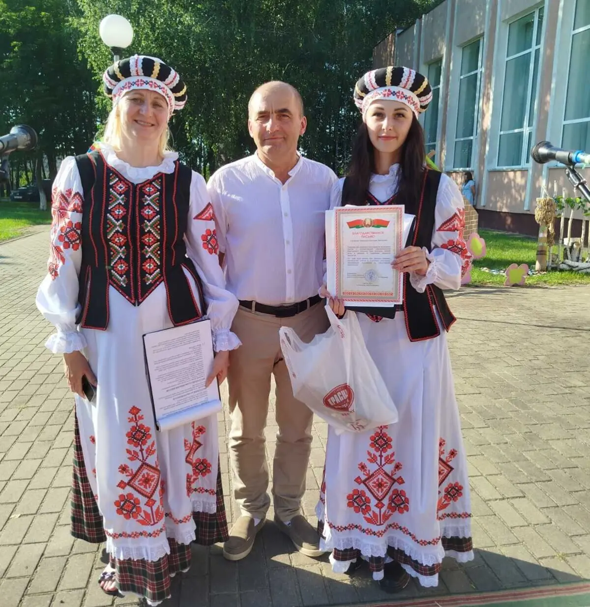 &laquo;Мои двери всегда открыты&raquo;: библиотекарь из Воротыни Бобруйского района Виктория Парахневич &mdash; о своём призвании