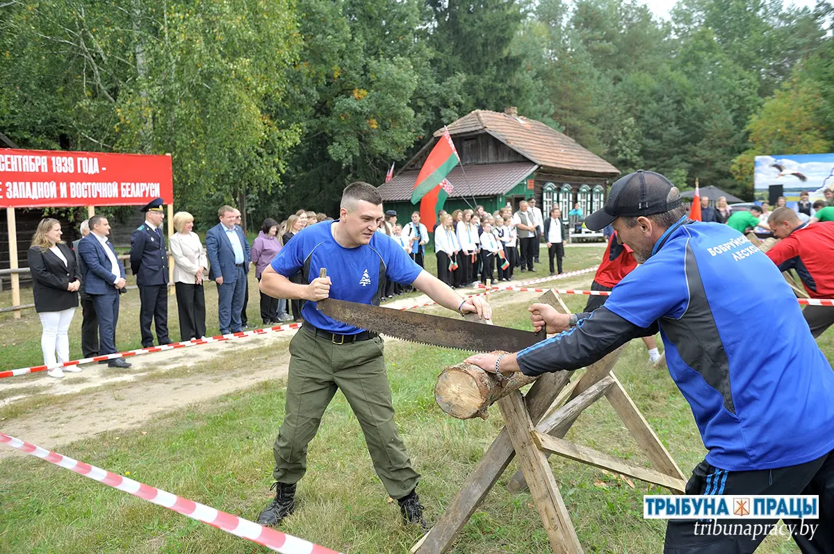 День народного единства в Бобруйском районе: квесты, концерты, спартакиада и чаепитие