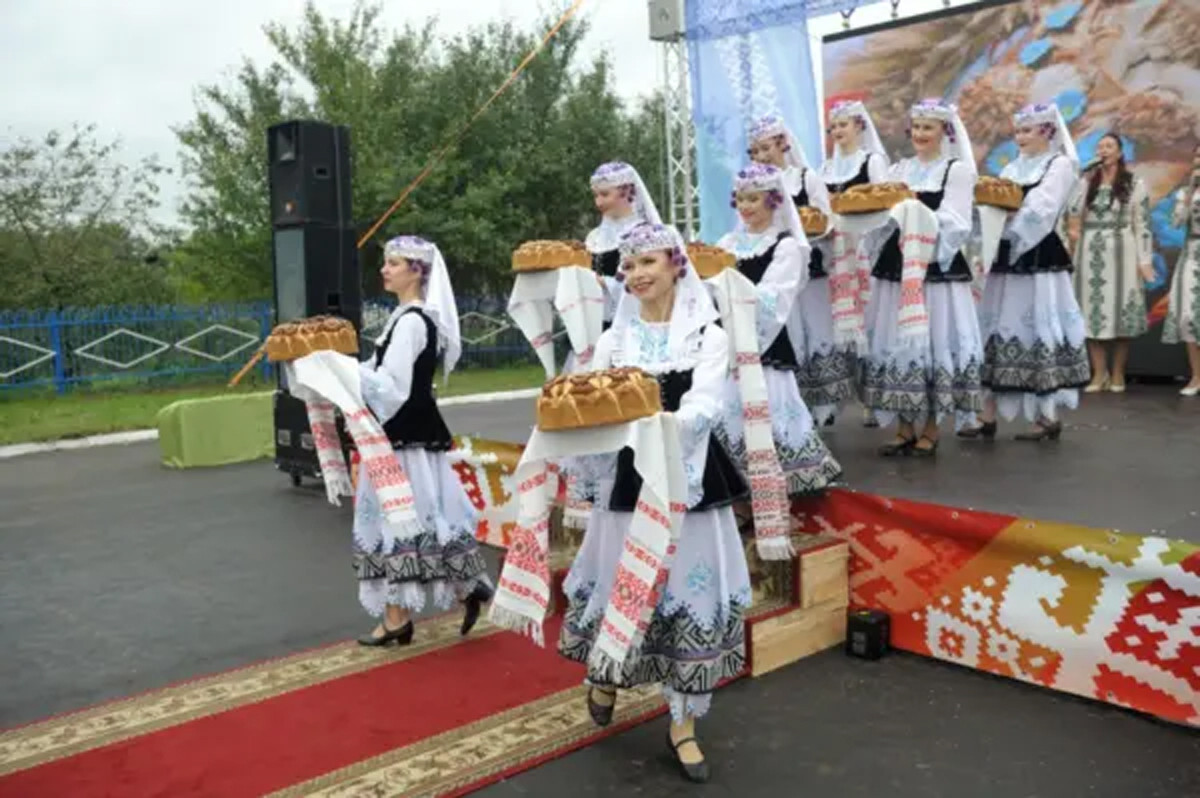 Бобруйщина отметила «Дажынкі-2026»: чествование аграриев, подворья и праздничный салют Бобруйщина отметила «Дажынкі-2026»: чествование аграриев, подворья и праздничный салют
