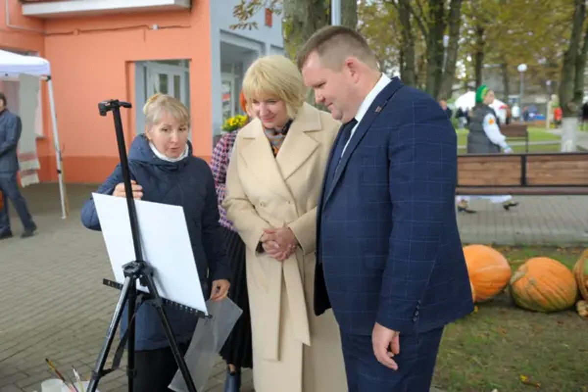 Бобруйщина отметила «Дажынкі-2026»: чествование аграриев, подворья и праздничный салют Бобруйщина отметила «Дажынкі-2026»: чествование аграриев, подворья и праздничный салют