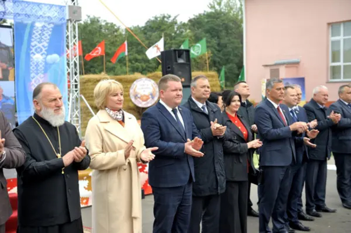 Бобруйщина отметила «Дажынкі-2026»: чествование аграриев, подворья и праздничный салют Бобруйщина отметила «Дажынкі-2026»: чествование аграриев, подворья и праздничный салют