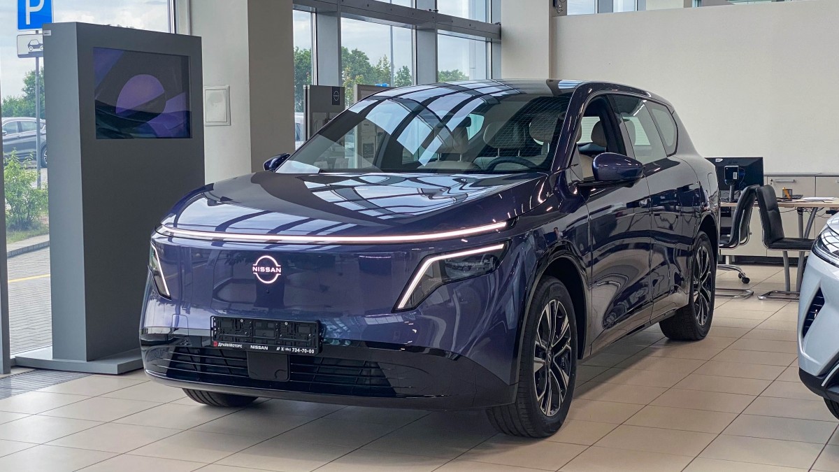 Nissan NX8