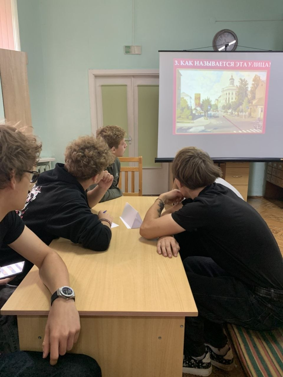 Учаники Бобруйского лесотехнического колледжа прошли квиз по истории и географии родного города