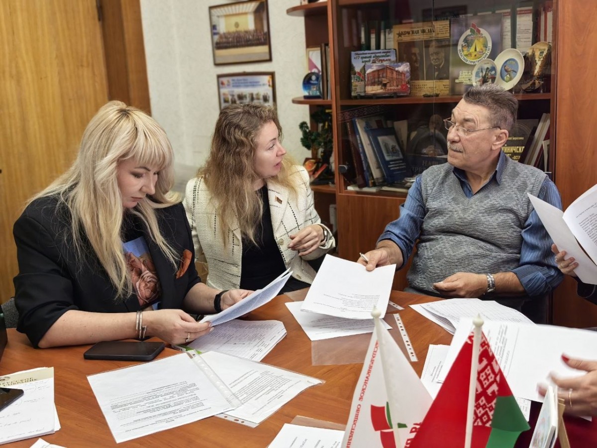 Бобруйчанки Елизавета Лаптева и Анна Аникеенко &mdash; призёры конкурса &laquo;Спасибо, что ты есть у меня&raquo;
