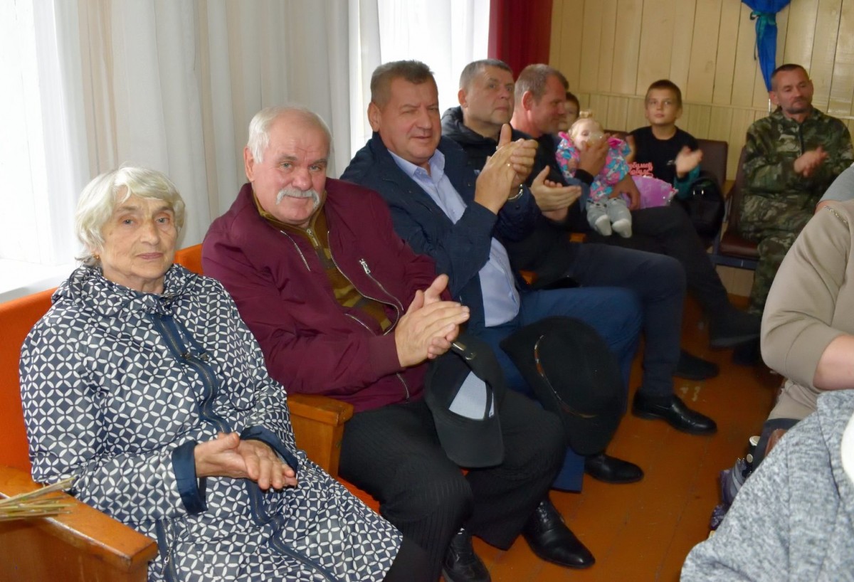 На Бобруйщине в Сычково прошёл День деревни: конкурс садовых тележек и парад урожая
