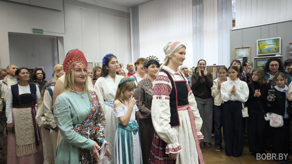 &laquo;С любовью в сердце&raquo;: как Бобруйск рассказал о самом главном руками художников и мастериц