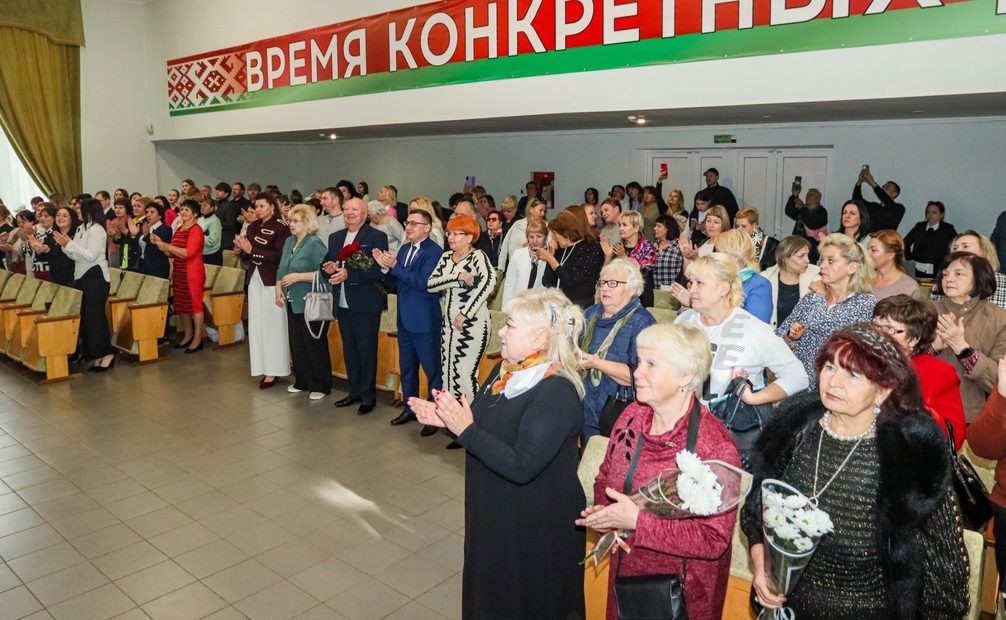 Праздник тех, кто зажигает сердца: в Бобруйском районе прошёл праздник &laquo;Созвездие вдохновения&raquo;, посвящённый Дню работников культуры