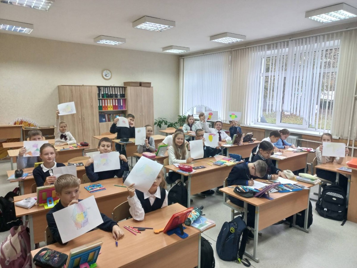 &laquo;Я. Моя семья. Моя Родина&raquo;: в гимназии №3 города Бобруйска прошли  тематические занятия