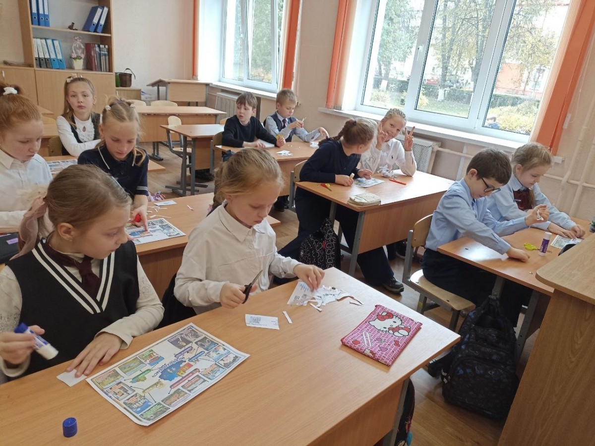 &laquo;Я. Моя семья. Моя Родина&raquo;: в гимназии №3 города Бобруйска прошли  тематические занятия