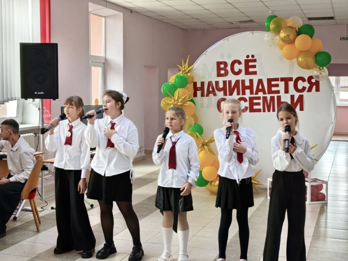 В Бобруйской районной детской школе искусств прошли концерты &laquo;Тепло родительского сердца&raquo;