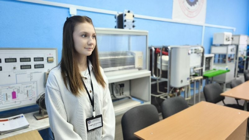Бобруйские школьники познакомились с будущими профессиями в механико-технологическом колледже