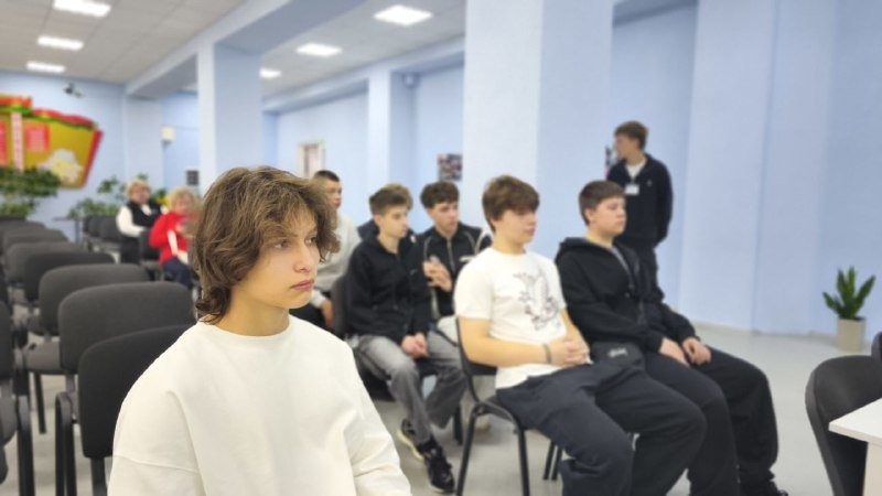 Бобруйские школьники познакомились с будущими профессиями в механико-технологическом колледже