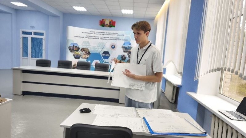Бобруйские школьники познакомились с будущими профессиями в механико-технологическом колледже