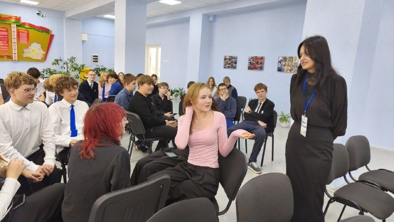 «Время выбирать»: преподаватели БГМТК провели профориентационные игры для бобруйских школьников «Время выбирать»: преподаватели БГМТК провели профориентационные игры для бобруйских школьников