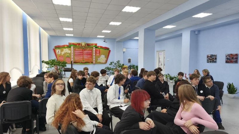 «Время выбирать»: преподаватели БГМТК провели профориентационные игры для бобруйских школьников «Время выбирать»: преподаватели БГМТК провели профориентационные игры для бобруйских школьников